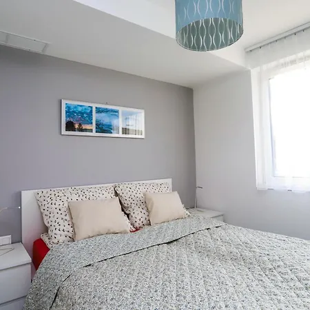 Pelso Balatonlelle, Seaside Apartmán *