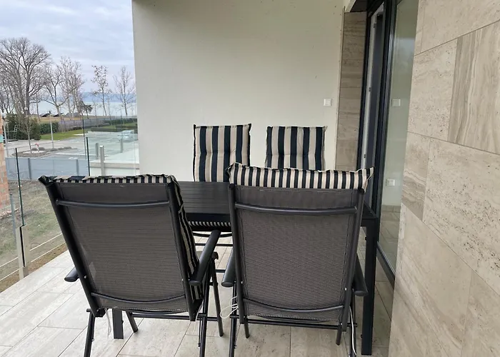 Pelso Balatonlelle, Seaside *